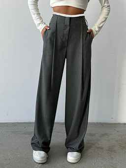 Outzidr - Grey Contrast Waist Band Pleated Front