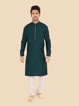 ETHNIKS NEURON - Men Green Solid Satin Mandarin Collar Full Sleeves Kurta with Pyjama