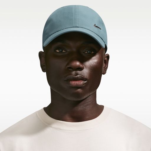 Nike Dri-FIT Club - Unstructured Metal Swoosh Cap