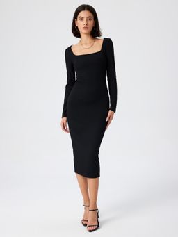 Cider - Black Solid Square Neck Long Sleeve Midi Dress
