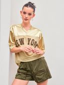 Gold color option, Currently selected