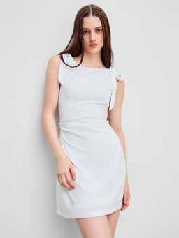 Cider - White Round Neck Solid Bowknot Mini Dress