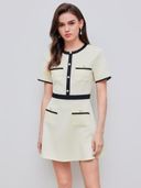 Beige color option, Currently selected