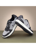 Black color option, Currently selected