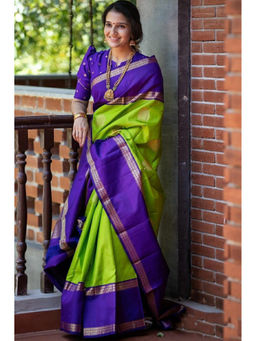 Mirraw - Green Silk Blend Woven Saree with Unstitched Blouse