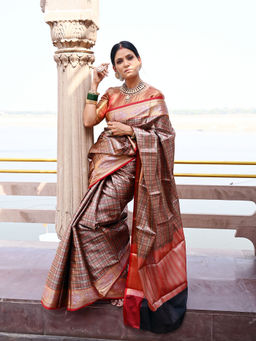 Banarasi Silk Works - Beige & Pink Kanchi Silk Saree with Unstitched Blouse
