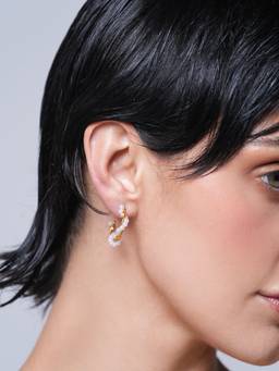 CAO JEWELLERY - White Cc Pearl Twist Earrings