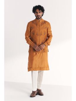 STUDIO BAGECHAA - Mustard Chanderi Thread Work Kurta with Pant and Jacket