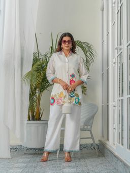 Gahan - White Floral Embroidered Collar Roman Silk Co-Ord Set