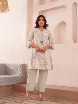 Gahan - Off White Floral Printed Cotton V-Neck Co-Ord Set