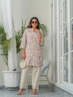Gahan - Floral Printed Mandarin Collar Linen Kurta with Pant