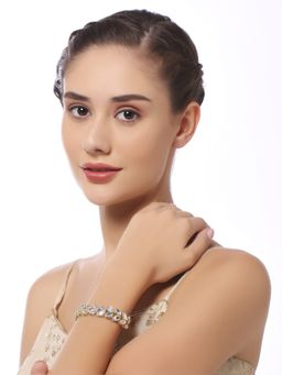 OOMPH - Gold Kundan Bracelet Indo-Western Women