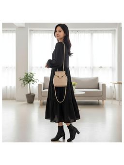 PARTIQ - Stylish Versatile Travel Small Backpack (S) - Nude