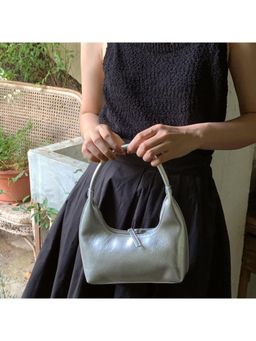 PARTIQ - Shiny Fashionable And Simple Underarm Niche French Handbag - Silver