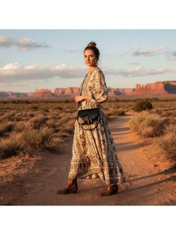 PARTIQ - Chain Niche Design French Fashion Crossbody Bag (S) - black