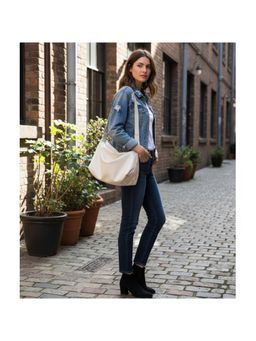 PARTIQ - Korean Version Of The Soft Collapse Style Womens Large-Capacity Handbag - White