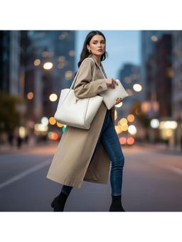 PARTIQ - Style Spring Large Capacity Versatile Handbag With Detachable Strap - White (M)