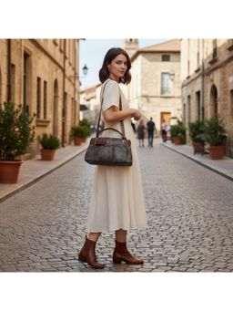 PARTIQ - Style Fashionable Versatile Niche Underarm Commuter Motorcycle Handbag - Brown (M)