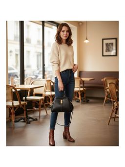 PARTIQ - Hand-Held Clasp Shell One-Shoulder Womens Brown Handbag With Detachable Strap - Black (M)