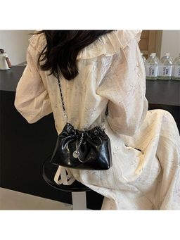 PARTIQ - Chain Bucket Black Backpack Handbag - Black (M)