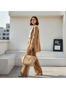 PARTIQ - Fashion Commuter Hand-Held Wing Tote Bag - Brown (M)