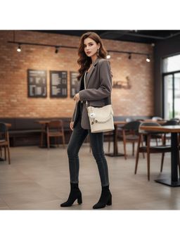 PARTIQ - Style Niche Portable Bucket Bag With Detachable Strap - Beige