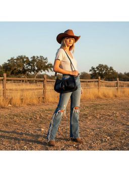 PARTIQ - Commuter Travel Soft Handbag with Detachable Strap - Black