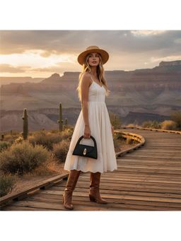 PARTIQ - Semi-Circular Versatile Commuter Retro Lock Handbag - Black