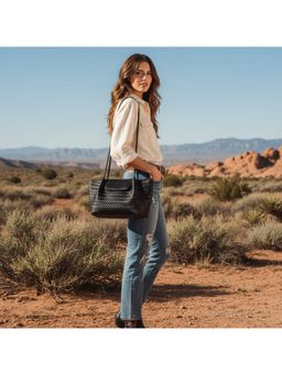 PARTIQ - One-Shoulder Underarm Fashionable Commuter Large Capacity Black Handbag - Black