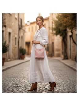 PARTIQ - Sense Niche Versatile Travel Hand-Woven Bucket Bag With Pouch - Pink