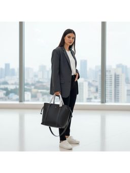 PARTIQ - Versatile Leisure Commuting Women Handbag with Detachable Strap - Black