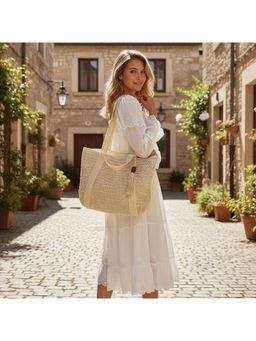 PARTIQ - Large-Capacity Handbag With Straw Weaving And Wide Shoulder Straps - Beige