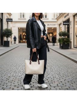 PARTIQ - Versatile Travel Underarm Handbag - Off White