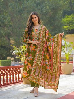 Vaamsi - Women Green Viscose Floral Straight Kurta With Pant & Dupatta