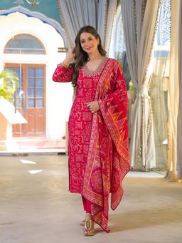 Vaamsi - Women Red Viscose Ethnic Motifs Straight Kurta With Pant & Dupatta