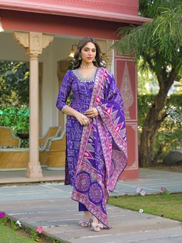 Vaamsi - Women Purple Viscose Ethnic Motifs Straight Kurta With Pant & Dupatta