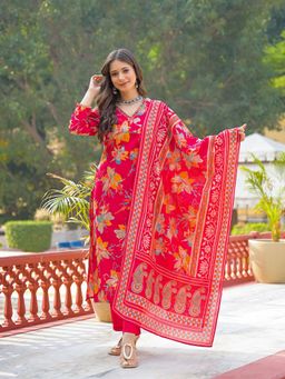 Vaamsi - Women Red Viscose Floral Straight Kurta With Pant & Dupatta