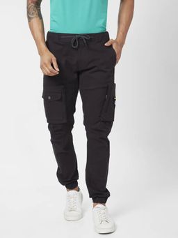 Spykar - Men Black Cotton Joggers Fit Ankle Length Mid Rise Cargo Pant