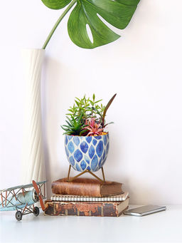 Ecofynd - Lena Metal Planter with Stand Blue