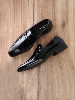 Louis Philippe - Men Black Loafers