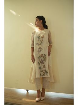 OJA - Aurum Ivory Kurta and Pant (Set of 2)