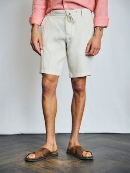 Bruun & Stengade - Men Beige Solid Regular Fit Mid Rise Shorts