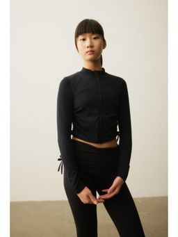 H&M - Girls Black Zip-through sports jacket with DryMove