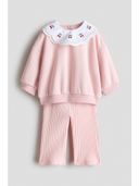 Pink color option, Currently selected