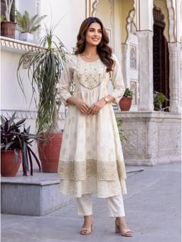 Rangita - Women Off White Floral Embroidered Anarkali Kurta