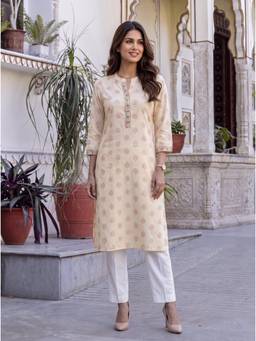 Rangita - Women Cream Floral Printed Kurta
