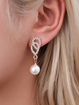 Peora - Gold Plated White AD & Pearl Pendant Chain & Drop Earrings Set