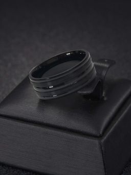 OOMPH - Black Stainless Steel Band Ring