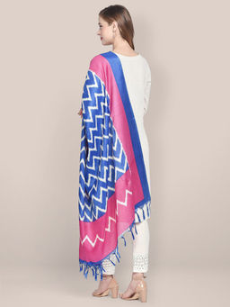Dupatta Bazaar - Women's Blue and Pink Zig Zag Printed Silk Dupatta