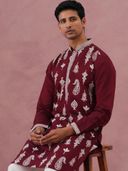 Maroon color option, Currently selected